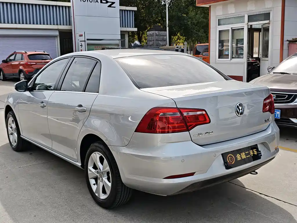 Volkswagen Bora — миниатюра 2