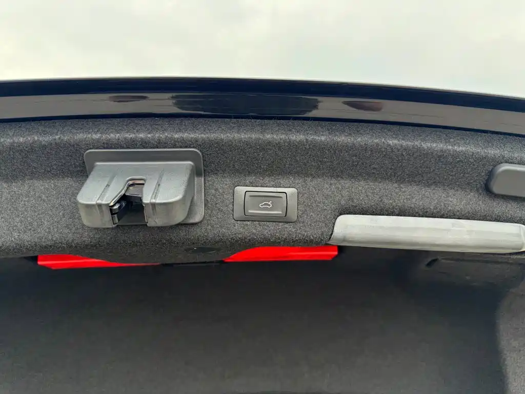 Audi A6L — миниатюра 19