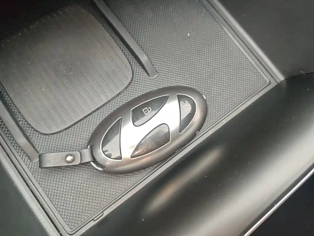Hyundai Sonata — миниатюра 9