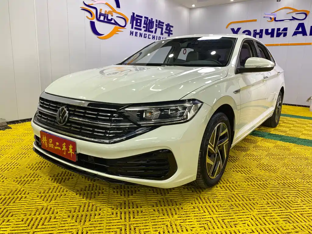 Volkswagen Sagitar 2022