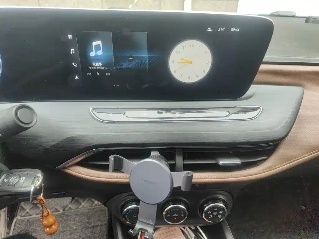 Buick Verano — миниатюра 9