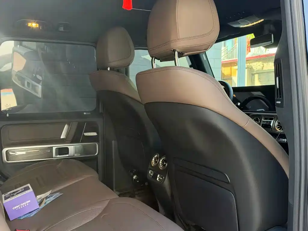 Mercedes-Benz G-Class — миниатюра 6