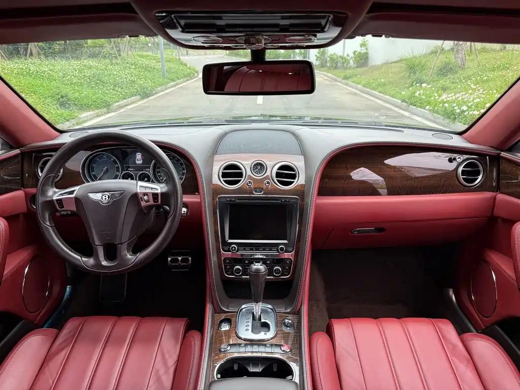 Bentley Flying Spur — миниатюра 5