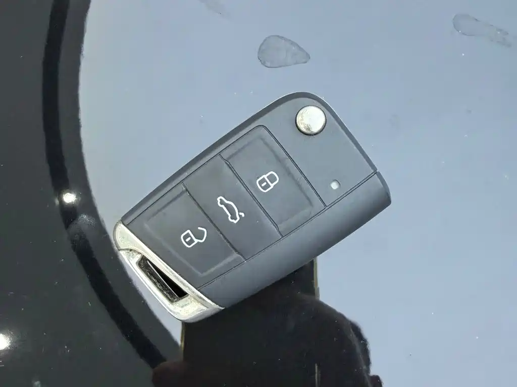 Заказать Volkswagen Magotan 2026 года за 4 147 266 ₽  из Китая