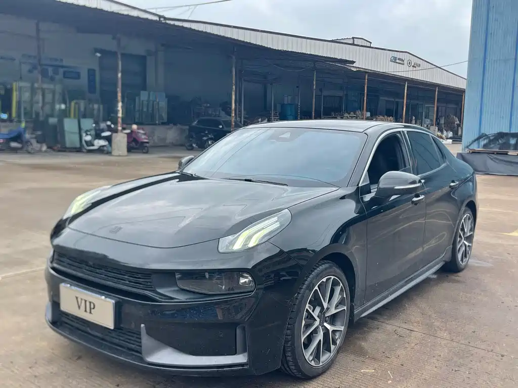 Купить Lynk & Co 03