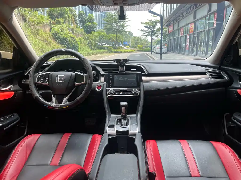 Honda Civic — миниатюра 15