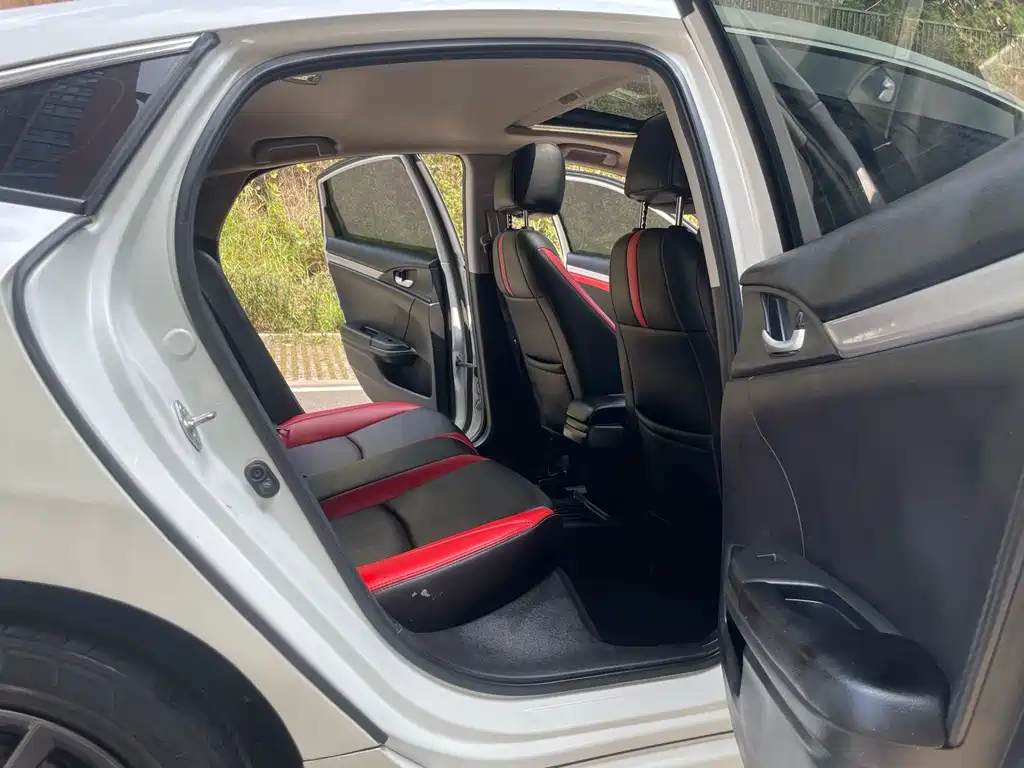 Honda Civic — миниатюра 12