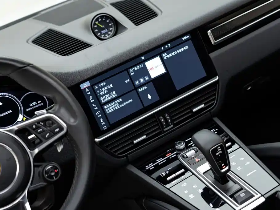 Porsche Cayenne Hybrid — миниатюра 16