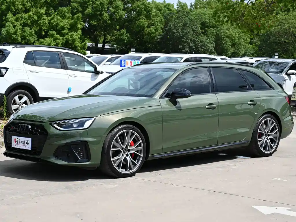 Audi S4