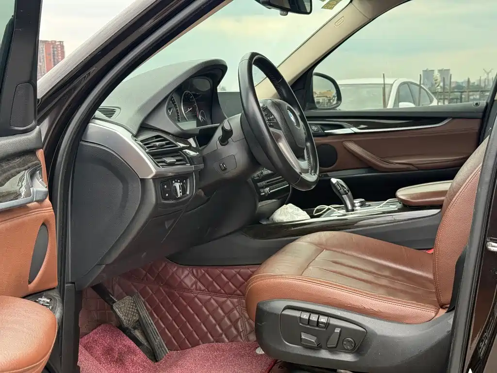 BMW X5 2014 xDrive35i Lead