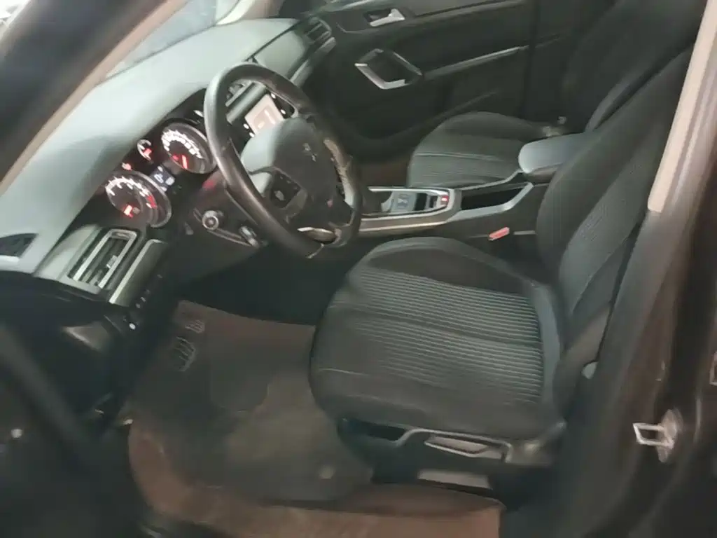 Peugeot 408 — миниатюра 15