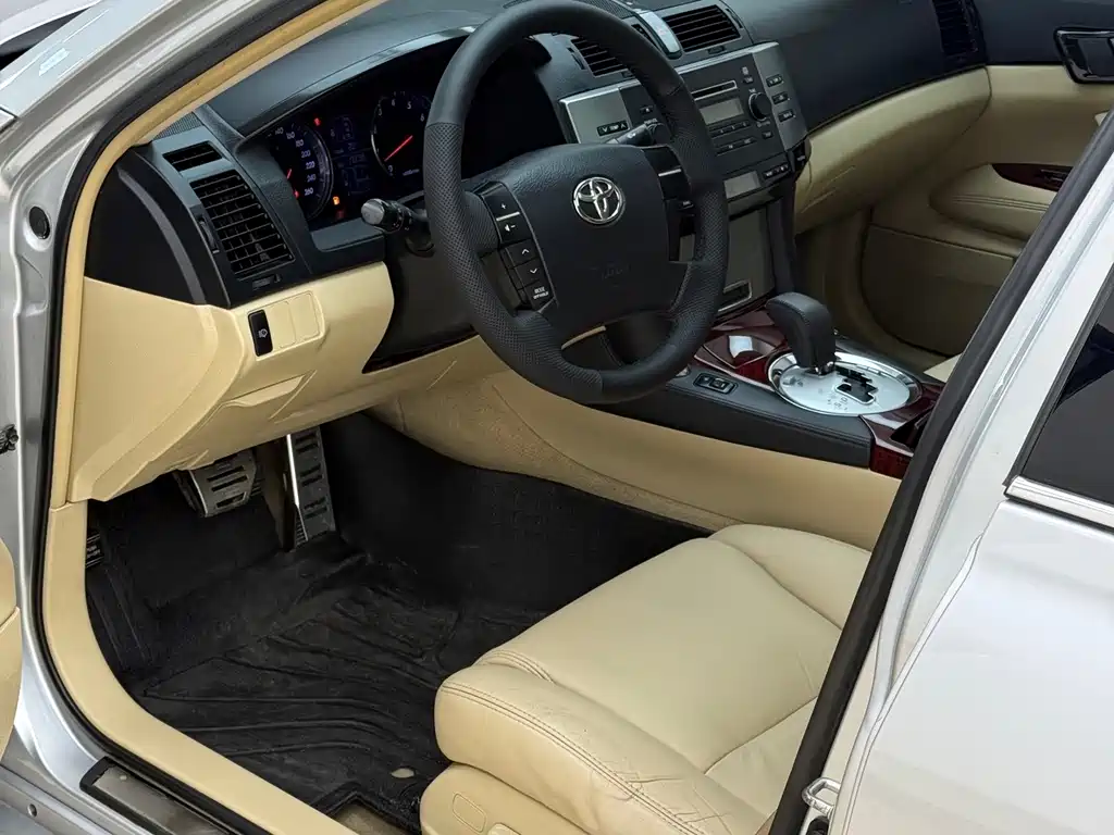Toyota Reiz — миниатюра 8