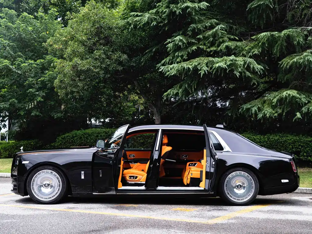Rolls-Royce Phantom — миниатюра 9