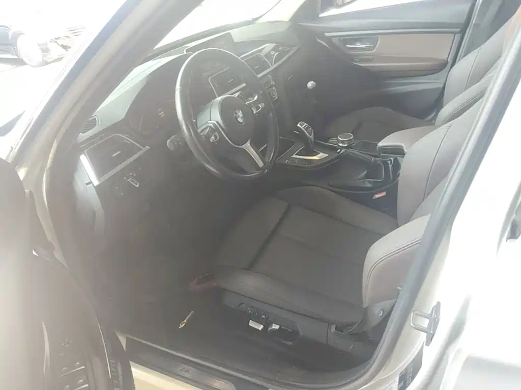 BMW 3 Series — миниатюра 15