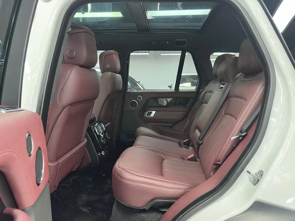 Land Rover Range Rover — миниатюра 10