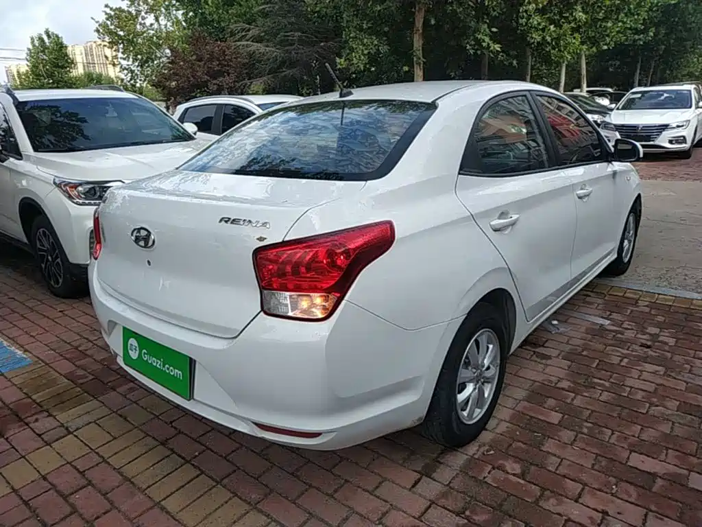 Hyundai Verna - фото 7