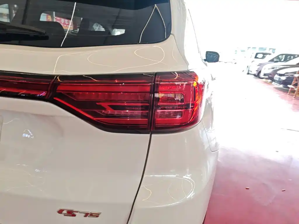 Changan CS75 — миниатюра 8