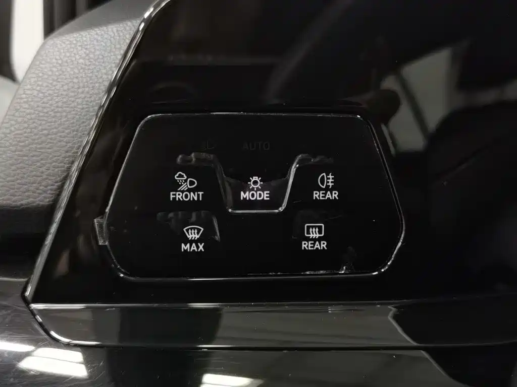 Volkswagen Golf — миниатюра 21