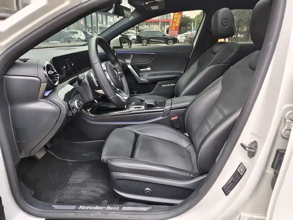 Mercedes-Benz A-Class — миниатюра 7
