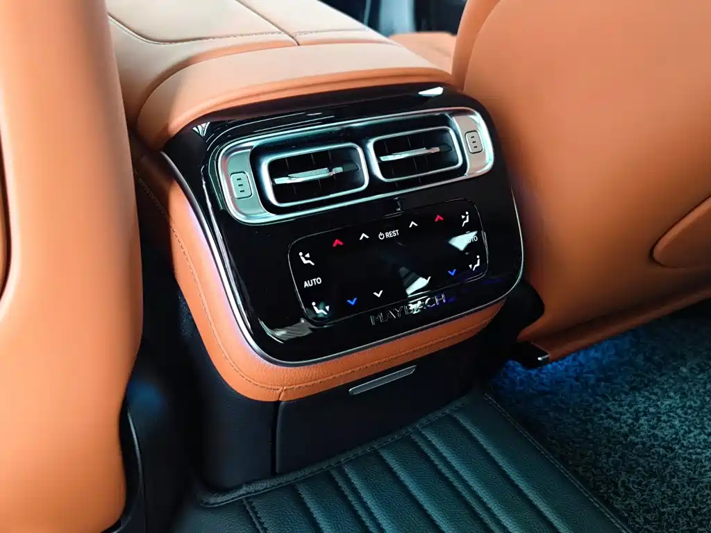 Mercedes-Benz S-Class — миниатюра 17