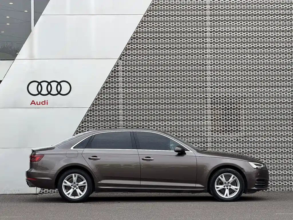 Audi A4L — миниатюра 3