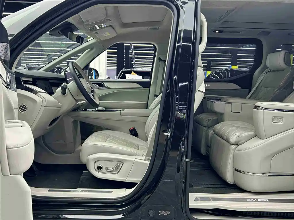 Volvo EM90 — фотографии объявления, Фото 11