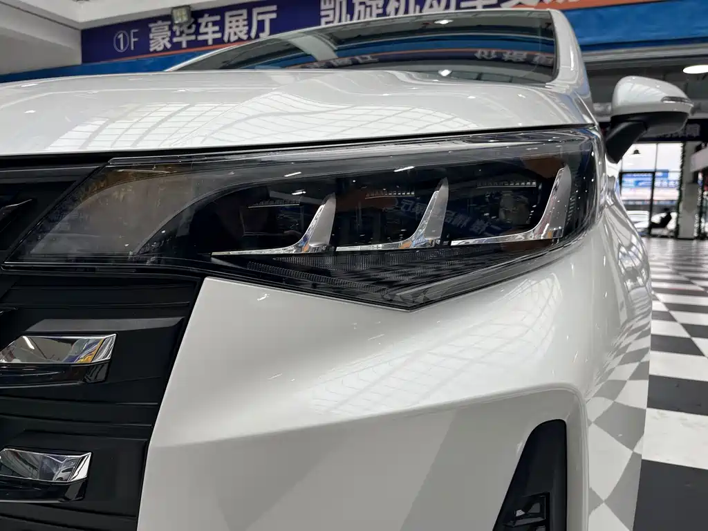GAC Motor Trumpchi M6 — миниатюра 22