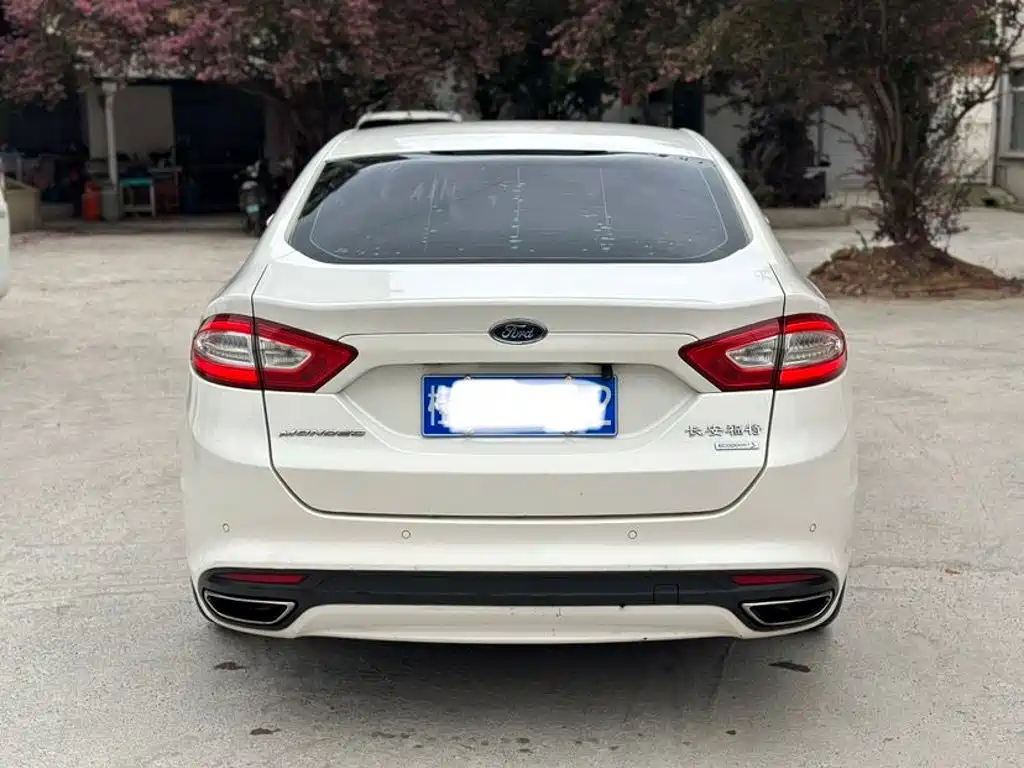Ford Mondeo — миниатюра 8