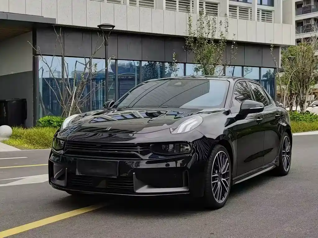 Lynk & Co 03 2021