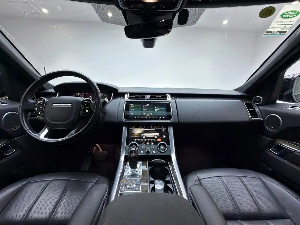 Land Rover Sport PHEV — миниатюра 13
