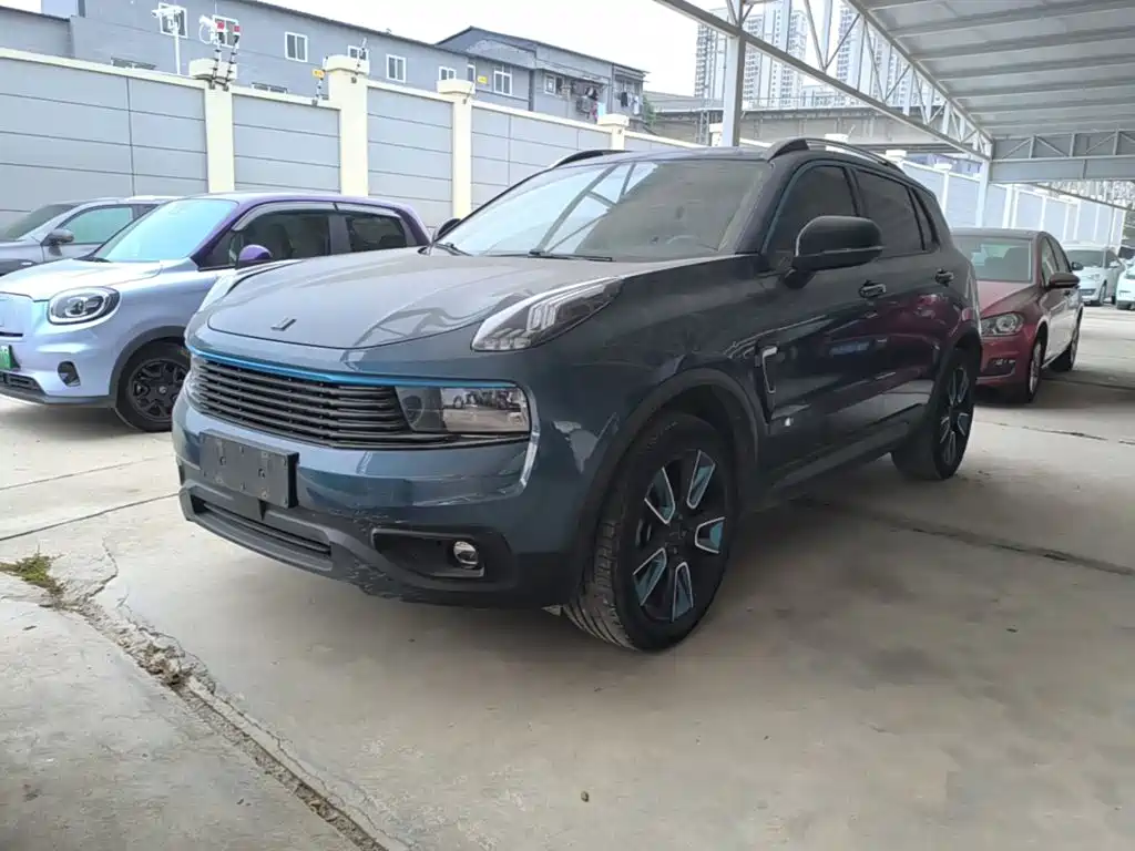 Lynk & Co 01 — миниатюра 2
