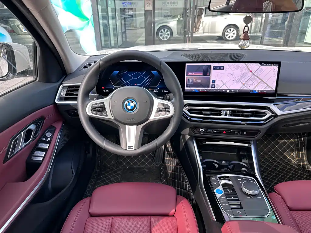 BMW i3 — миниатюра 14