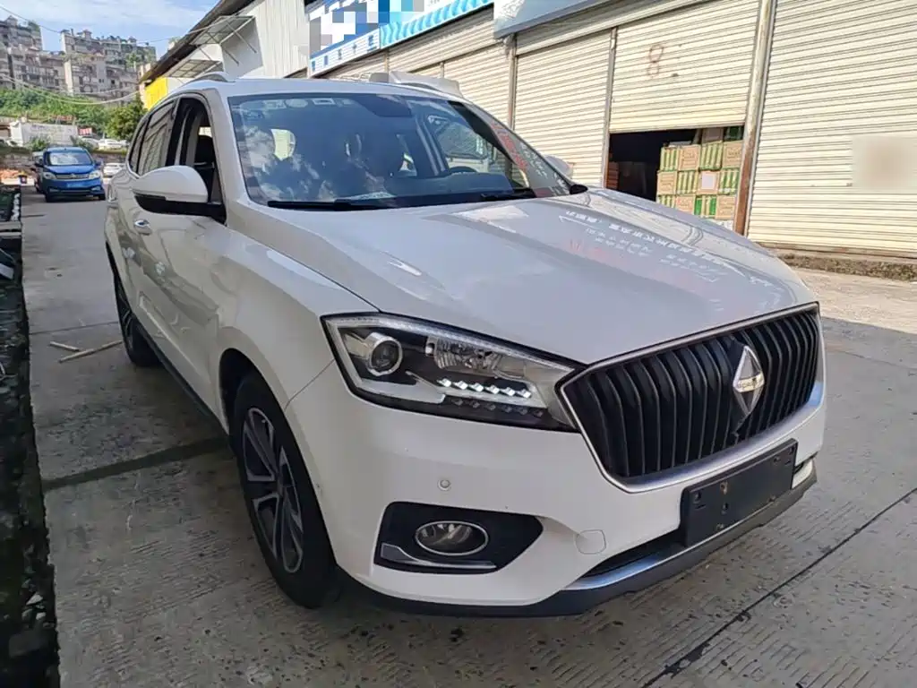 Borgward BX7 — миниатюра 4