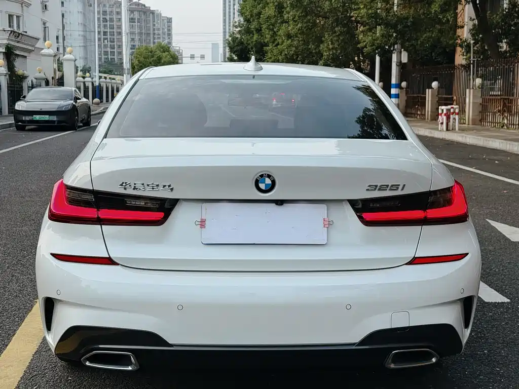 BMW 3 Series — миниатюра 6