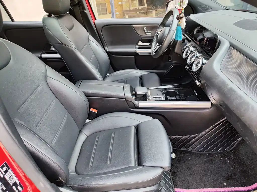 Mercedes-Benz GLA — миниатюра 13