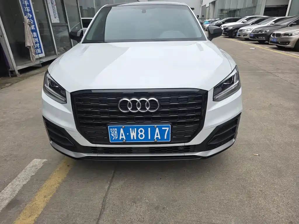 Audi Q2L — миниатюра 3