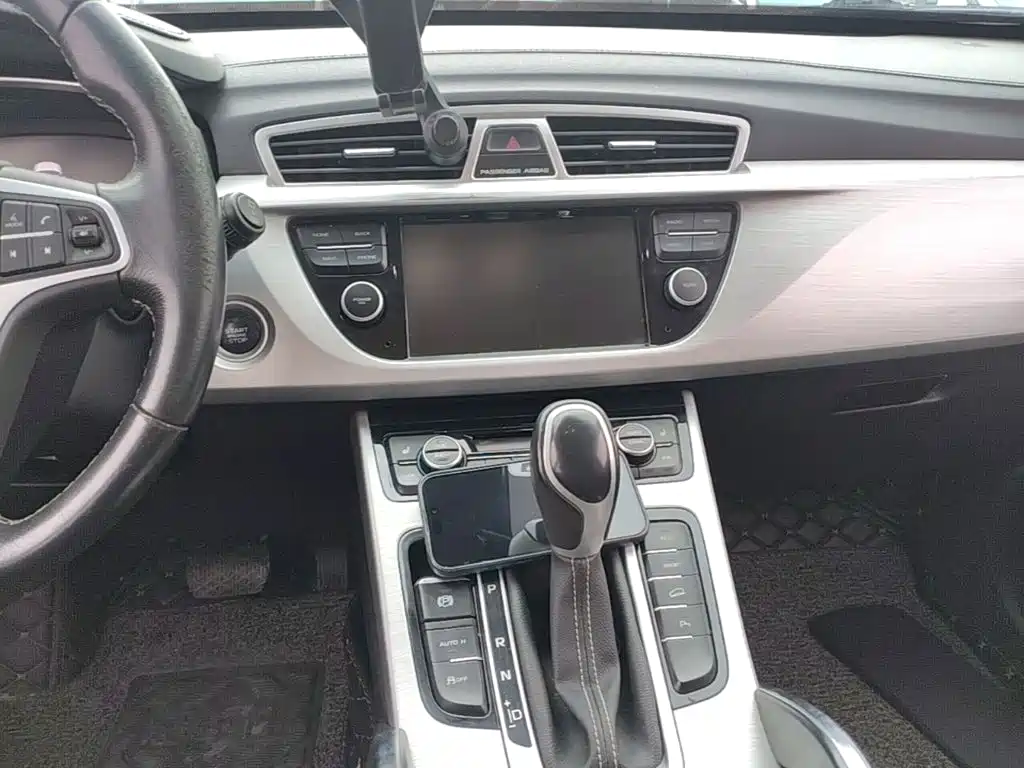 Geely Boyue — миниатюра 13