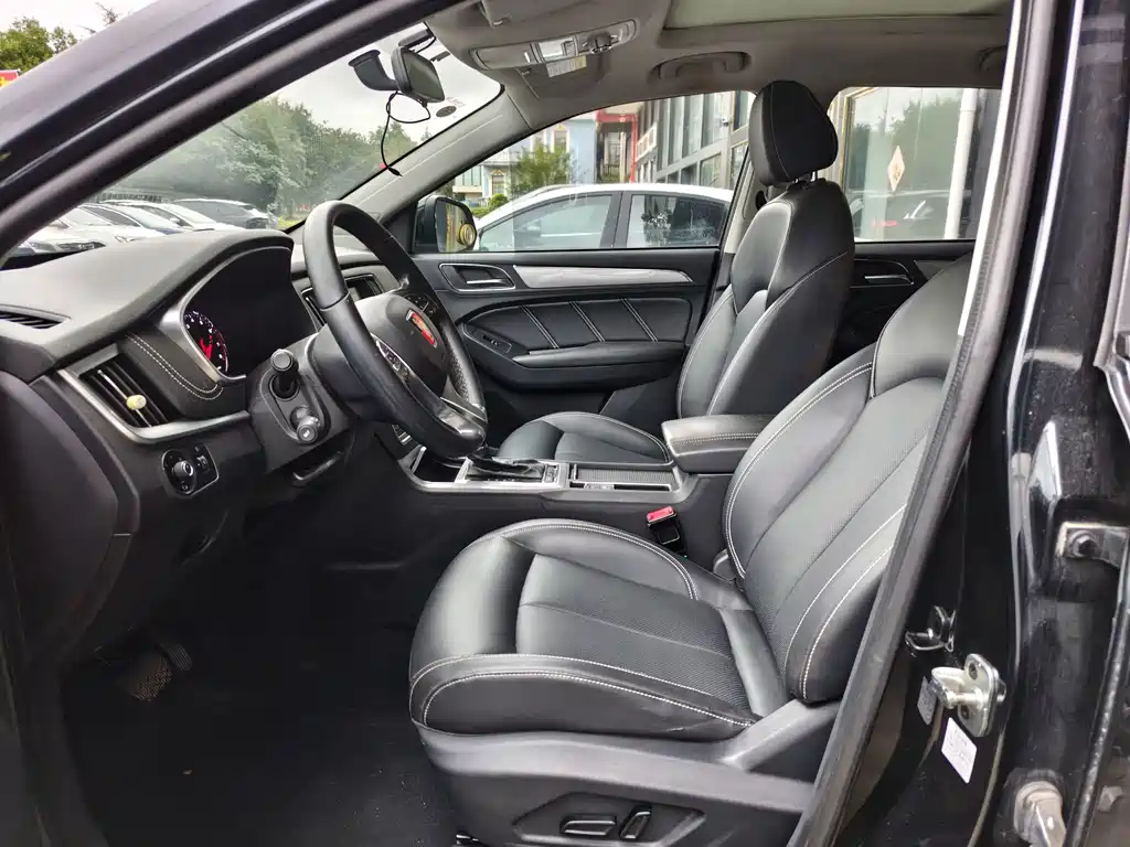Roewe RX5 — миниатюра 7