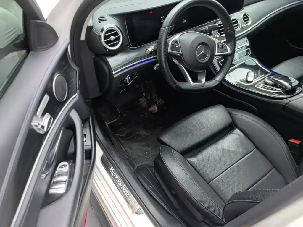 Mercedes-Benz E-Class — миниатюра 16
