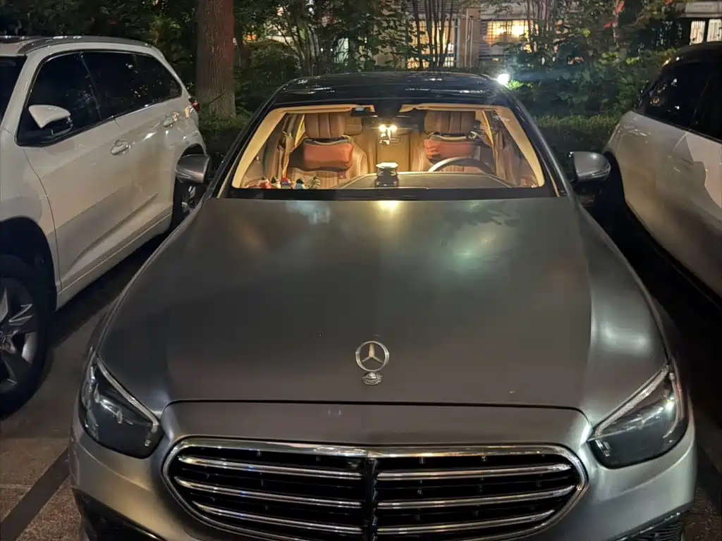 Mercedes-Benz E-Class — миниатюра 2