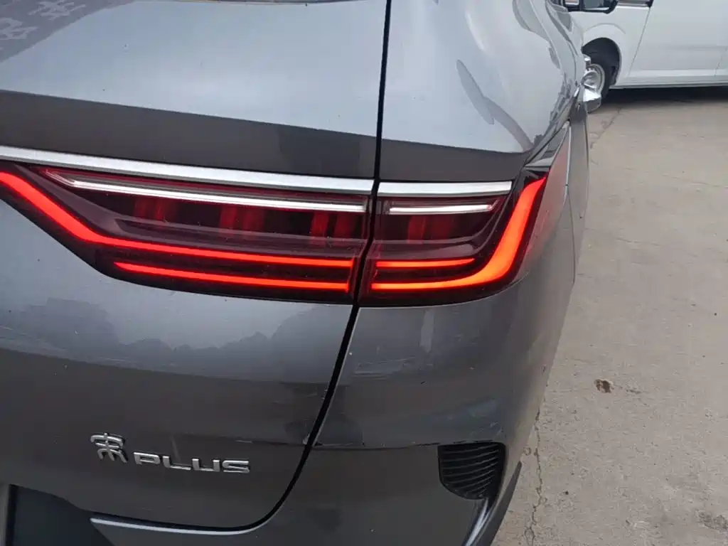 BYD PLUS New Energy — миниатюра 8