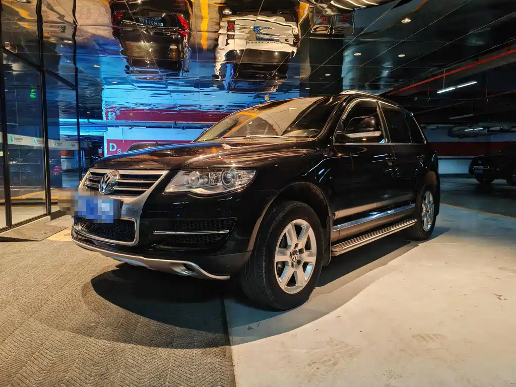 Купить Volkswagen Touareg