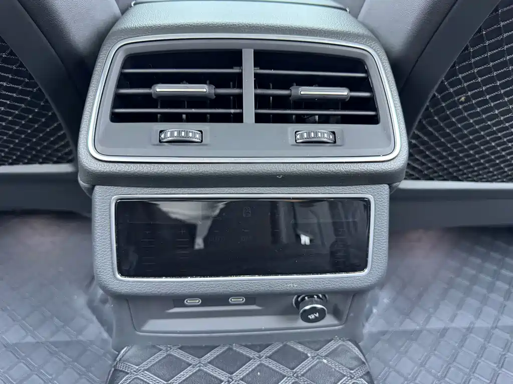 Audi A6L — миниатюра 14