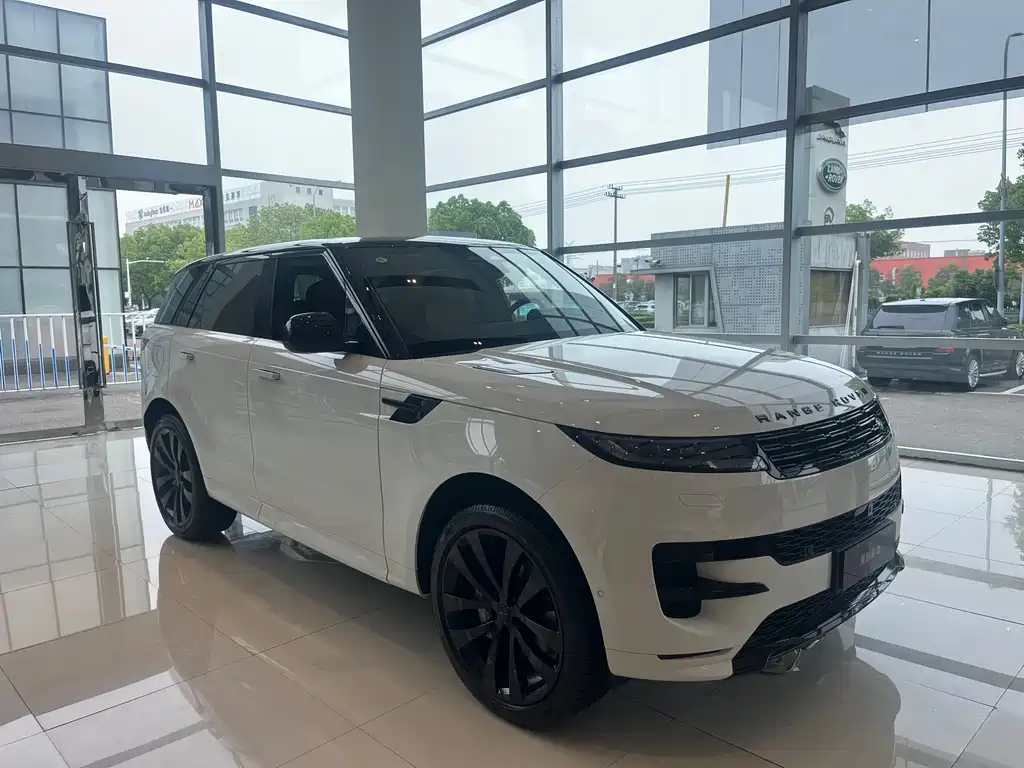 Land Rover Range Rover Sport 2026 400PS Dynamic SE