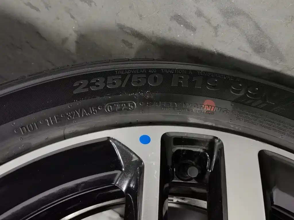 BYD L DM-i — миниатюра 24
