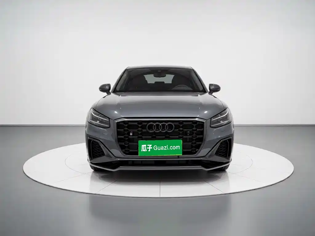 Audi Q2L — миниатюра 2