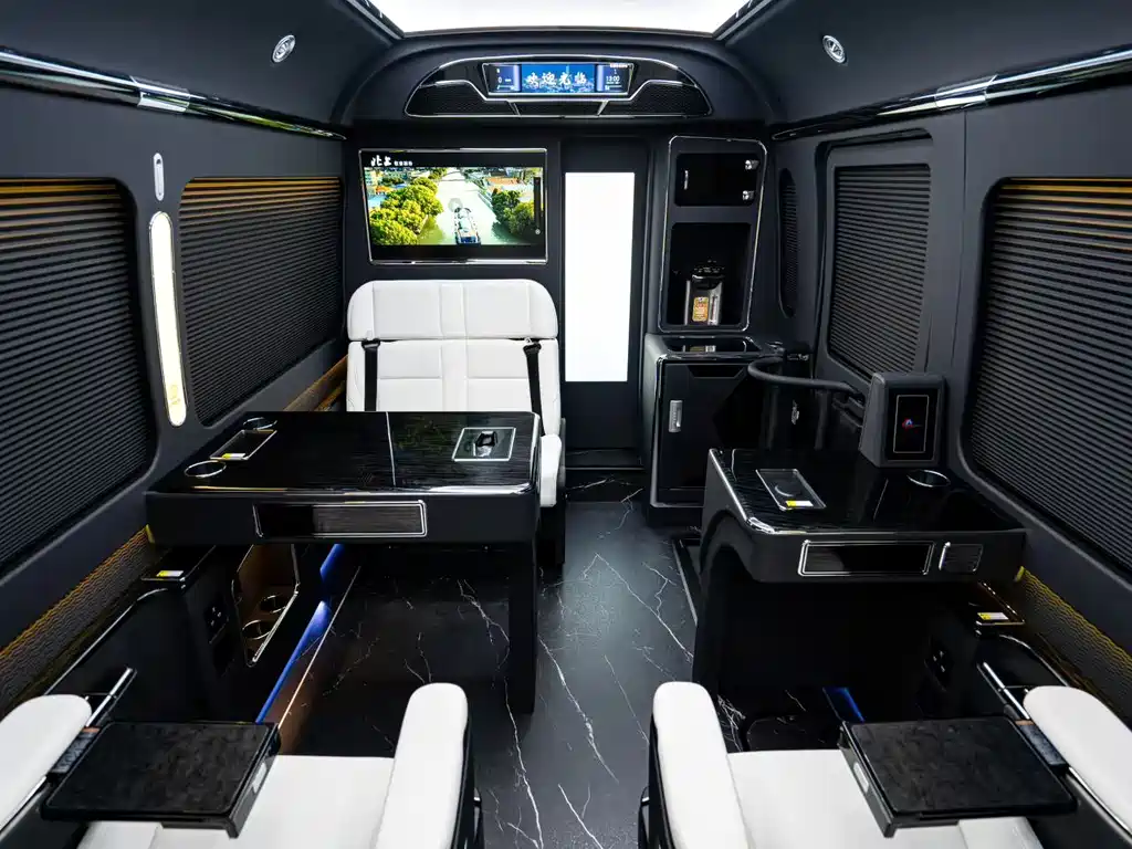 Toyota Coaster 2019 4.0L MT