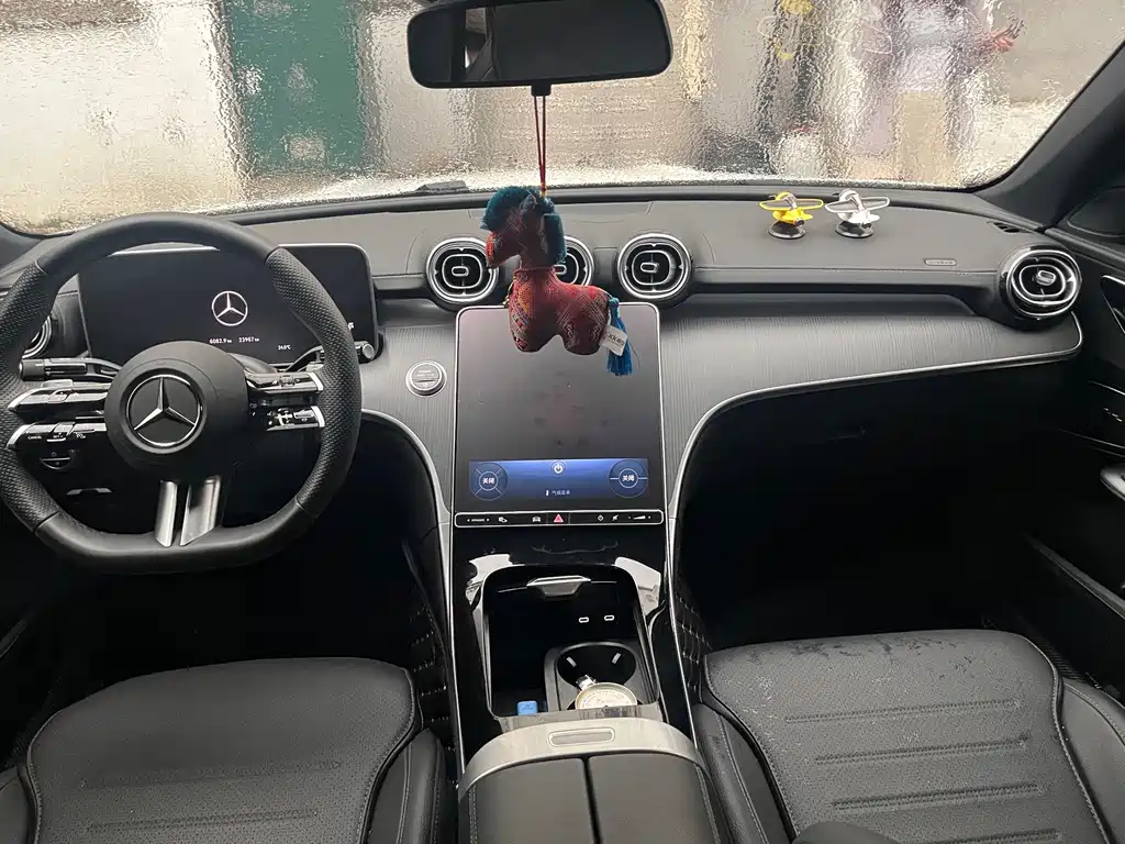 Mercedes-Benz C-Class — миниатюра 4