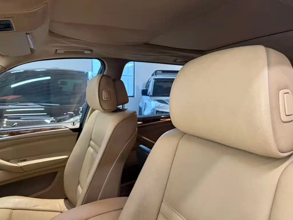 BMW X5 2011 xDrive35i Luxury