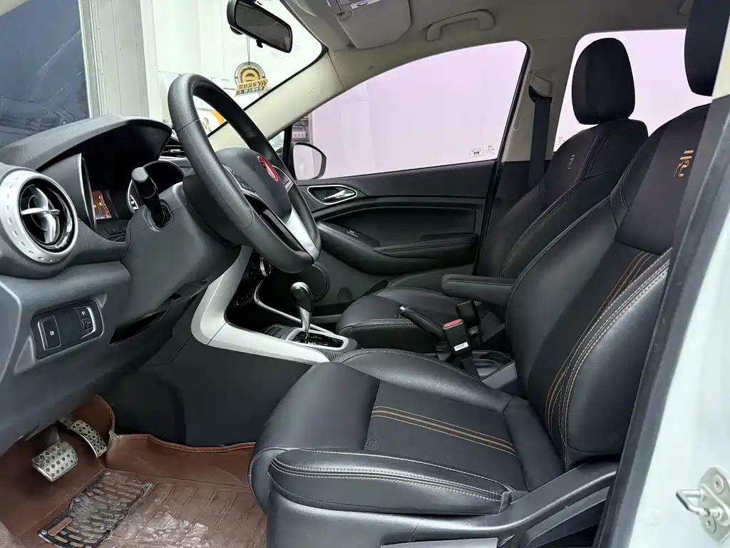 BYD Yuan — миниатюра 5